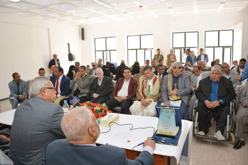 بن حبتور في حضرة ممثلي الأشخاص ذوي الإعاقة في صندوق رعاية وتأهيل المعاقين بصنعاء